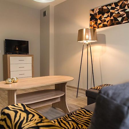 Apartament Deluxe Centrum 2 Lägenhet Koszalin Exteriör bild